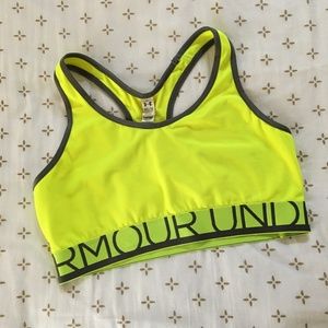 Under Armour Racerback Sports Bra | Size M | Excellent Condition